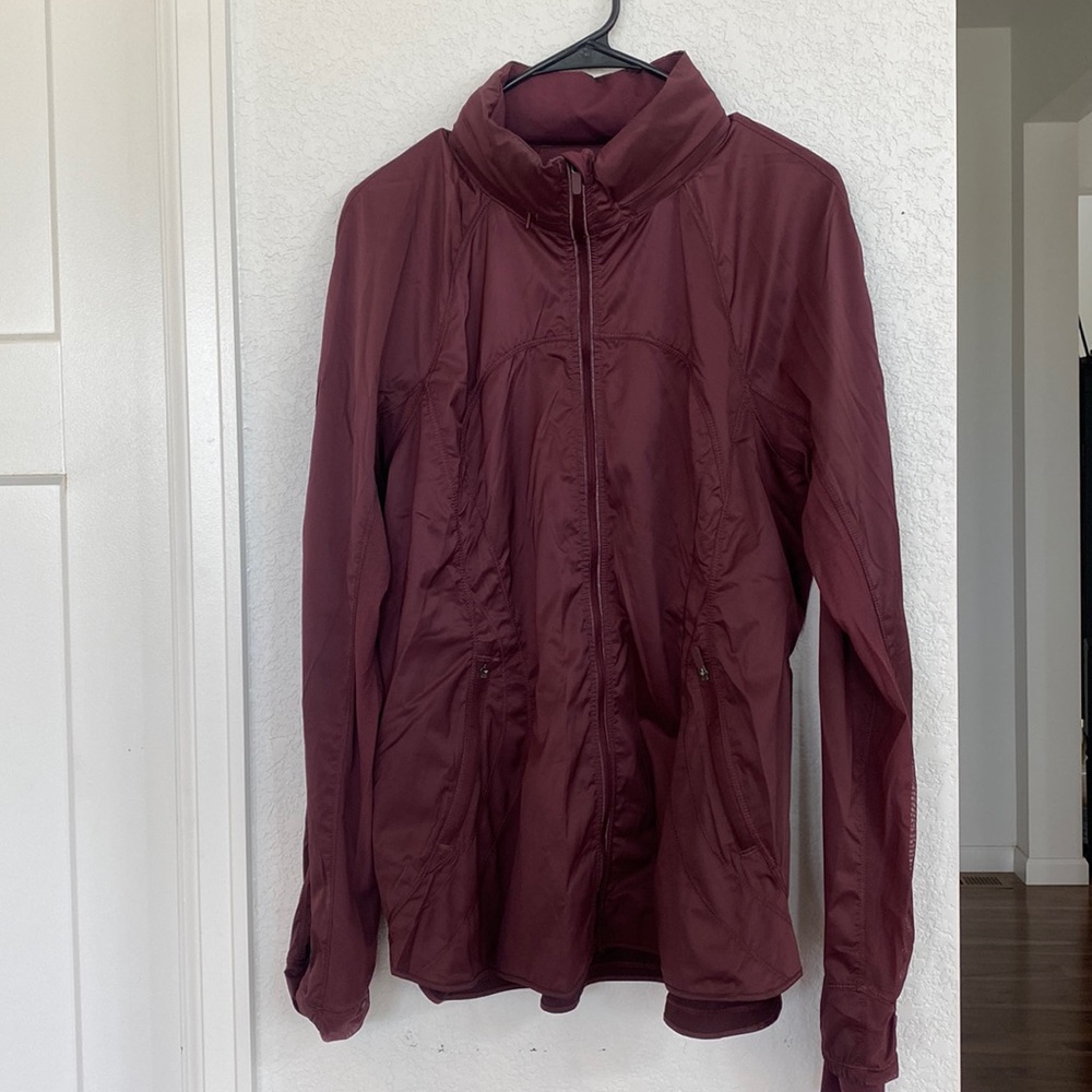 LULULEMON WINDBREAKER WITH HOOD